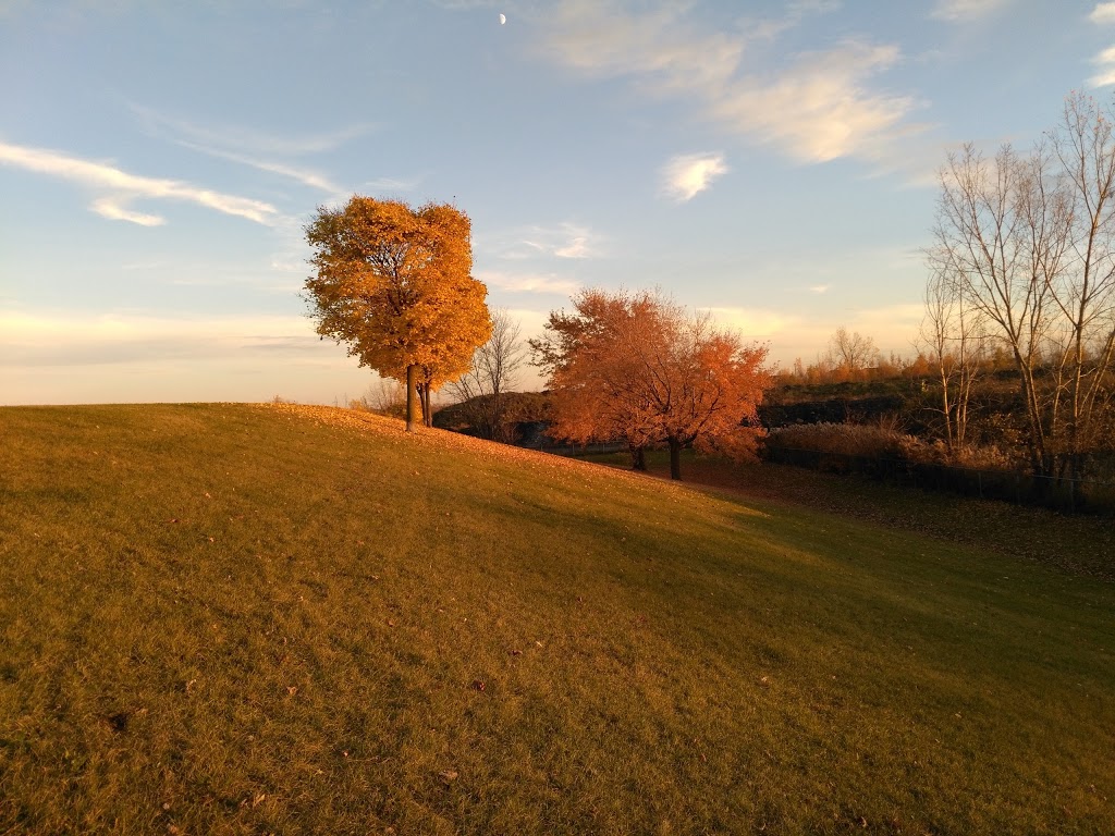 Parc Jacques-Cartier | Boul Jacques-Cartier O, Longueuil, QC J4K 4G7, Canada | Phone: (450) 463-7311