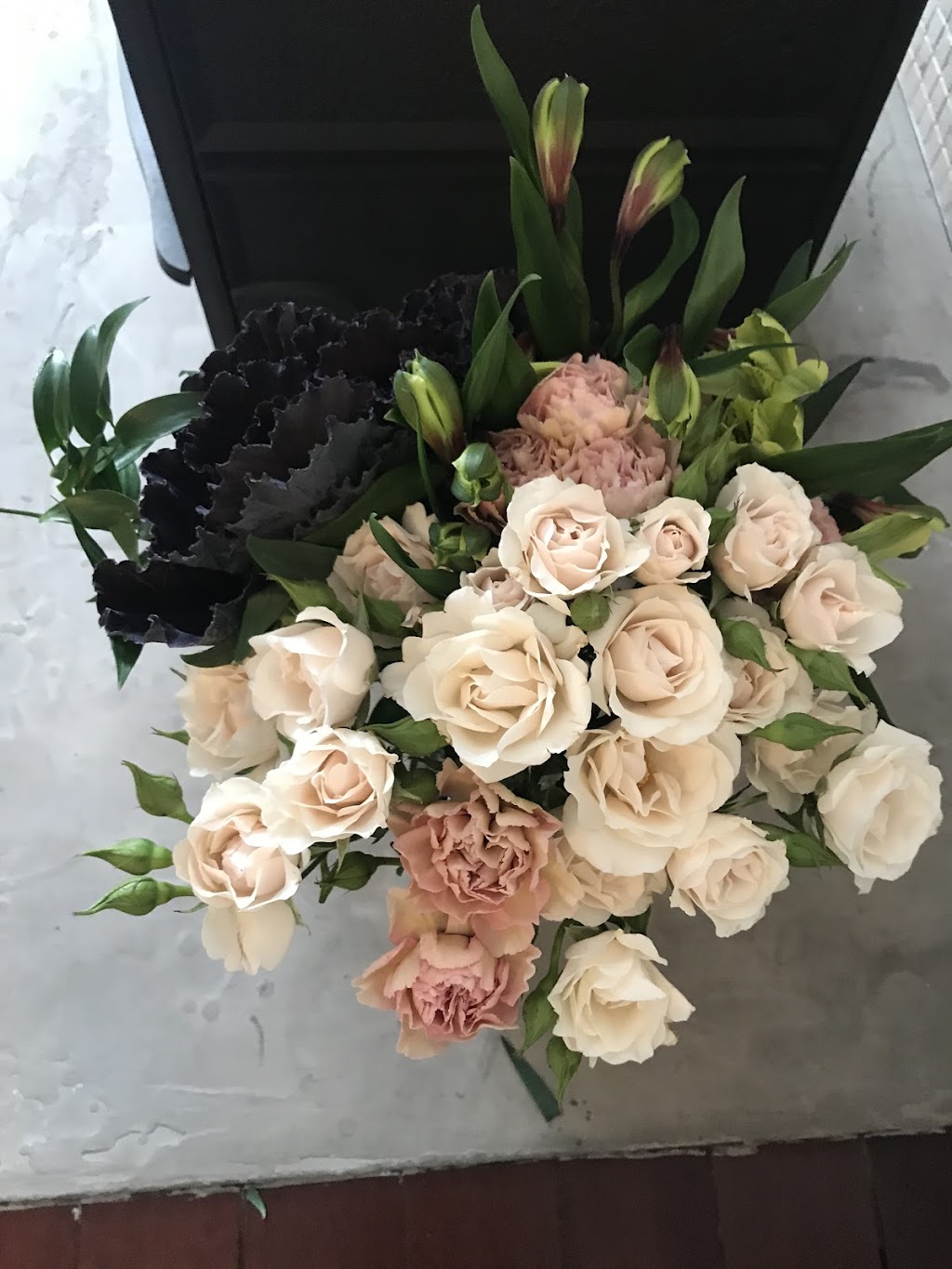 Flowers by the Designer | 471 Rue Bourgeoys, Montréal, QC H3K 2M2, Canada | Phone: (514) 830-6034