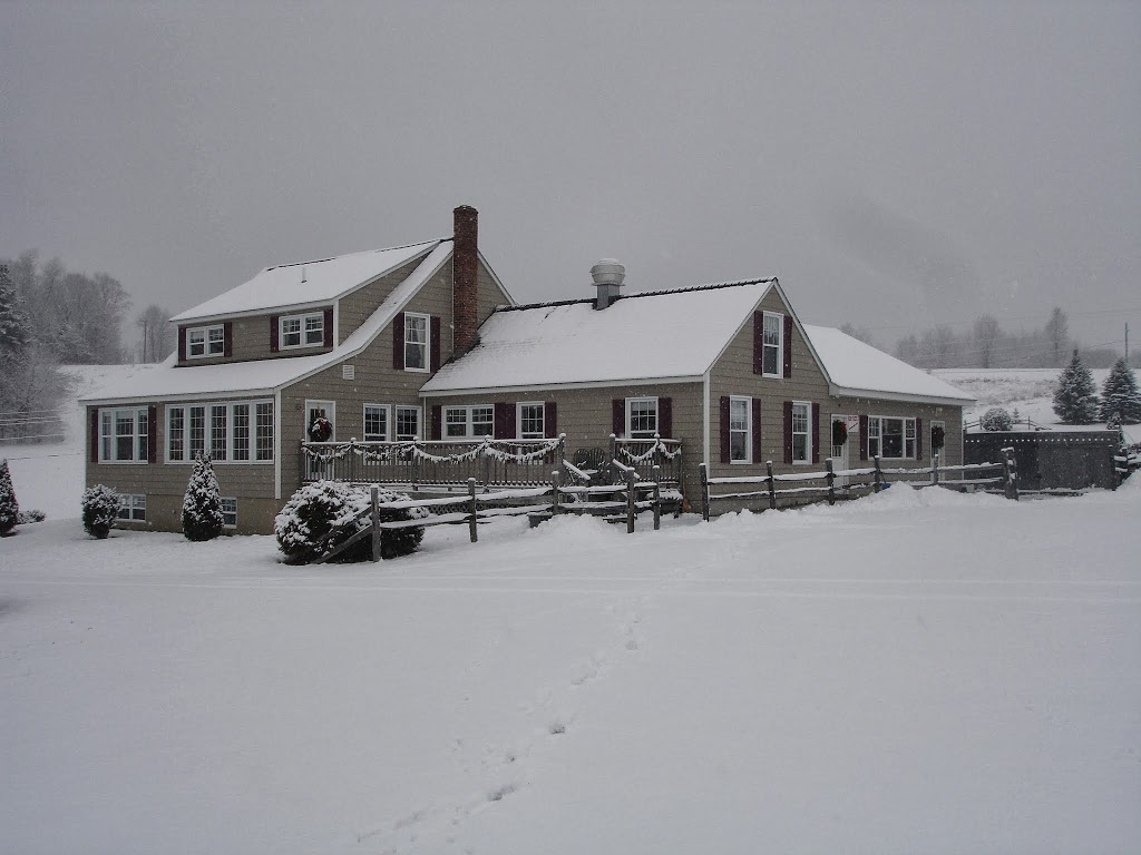 Notch View Inn & Campground | 54 Forbes Hill Rd, Colebrook, NH 03576, USA | Phone: (603) 237-4237