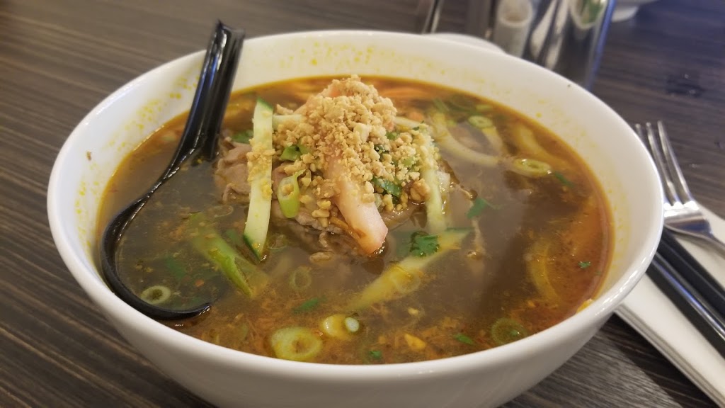 Pho Now | 2561 St Clair Ave W #6, Toronto, ON M6N 4Z5, Canada | Phone: (416) 760-8882