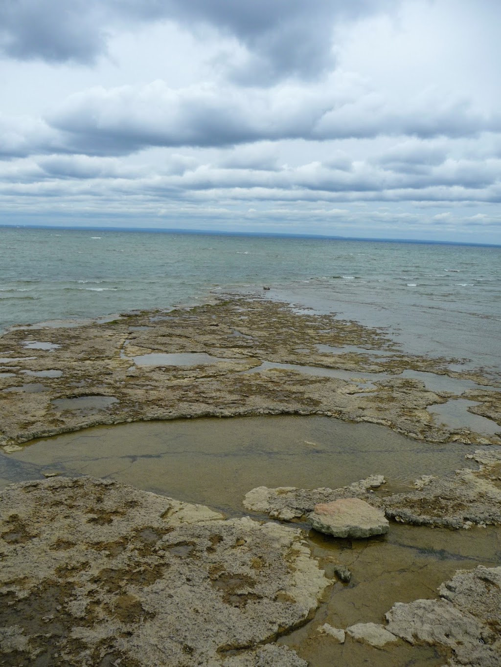 Point Abino Lighthouse | Point Abino Lighthouse, Point Abino Rd S, Fort Erie, ON, Canada | Phone: (905) 871-1600 ext. 2431