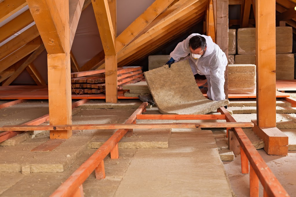 AL Spray Foam Insulation | 1401 The Queensway, Etobicoke, ON M8Z 1T2, Canada | Phone: (647) 773-9894