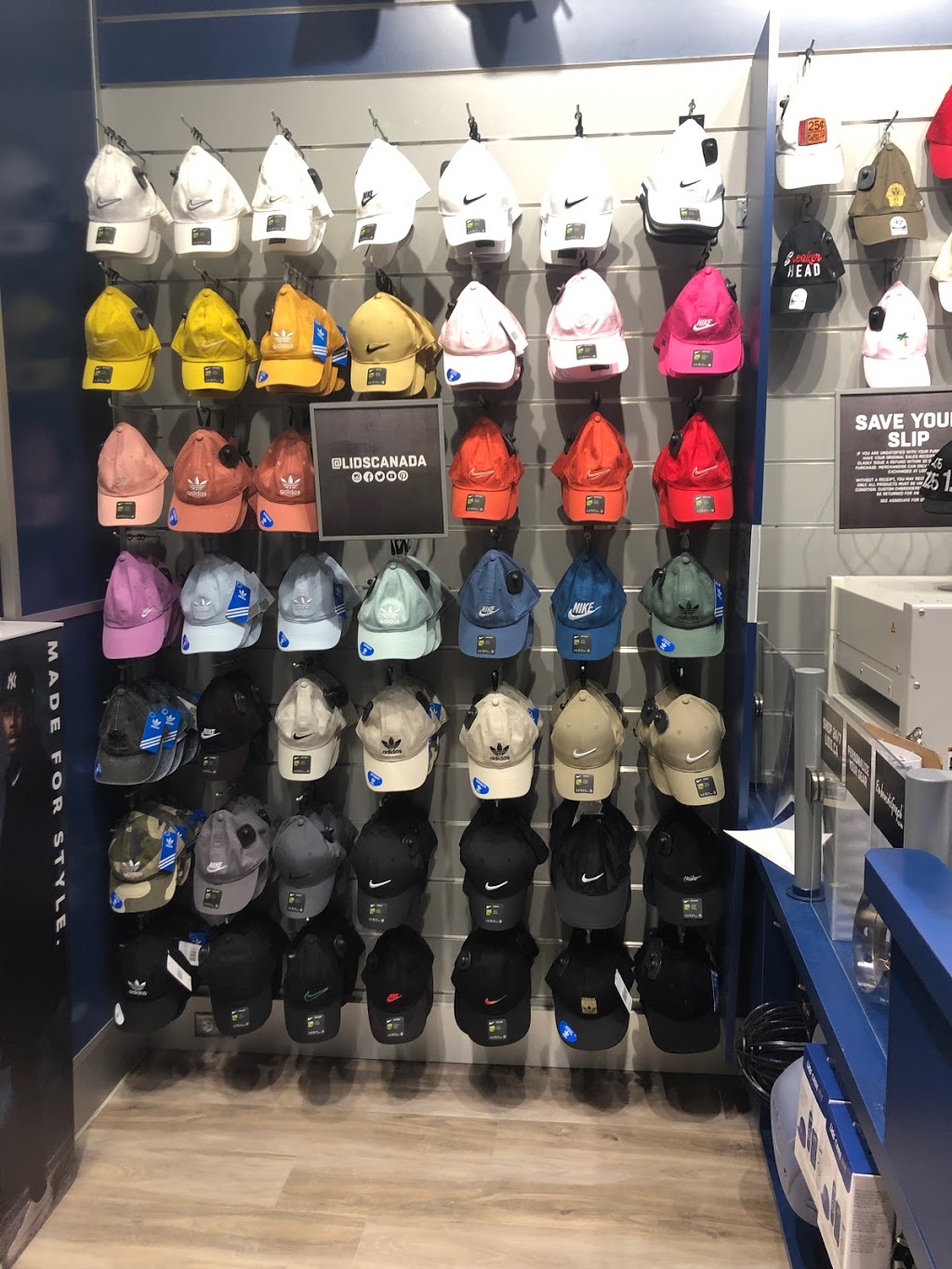 Lids | 5100 Erin Mills Pkwy b241, Mississauga, ON L5M 7E1, Canada | Phone: (905) 997-4100