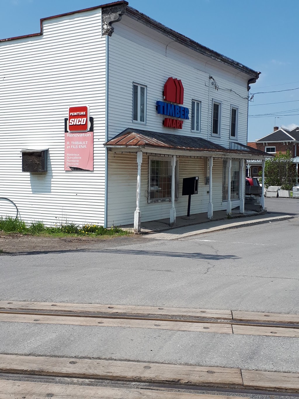 Matériaux R Thibault & Fils Inc | 238 Rue Centrale, Saint-Stanislas-de-Kostka, QC J0S 1W0, Canada | Phone: (450) 373-2188