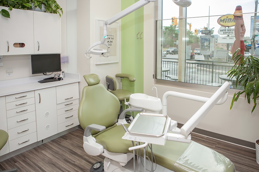 Smiles Dentistry | 1648 Bloor St W #1, Toronto, ON M6P 1A7, Canada | Phone: (416) 588-8004