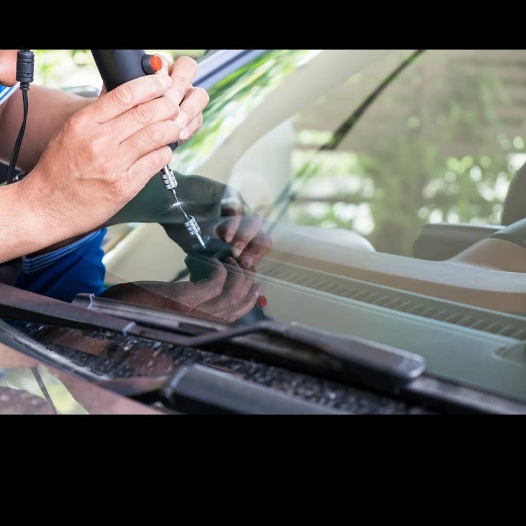 everyday auto glass | 125 Bamburgh Cir unit 614, Scarborough, ON M1W 3G4, Canada | Phone: (647) 721-5585