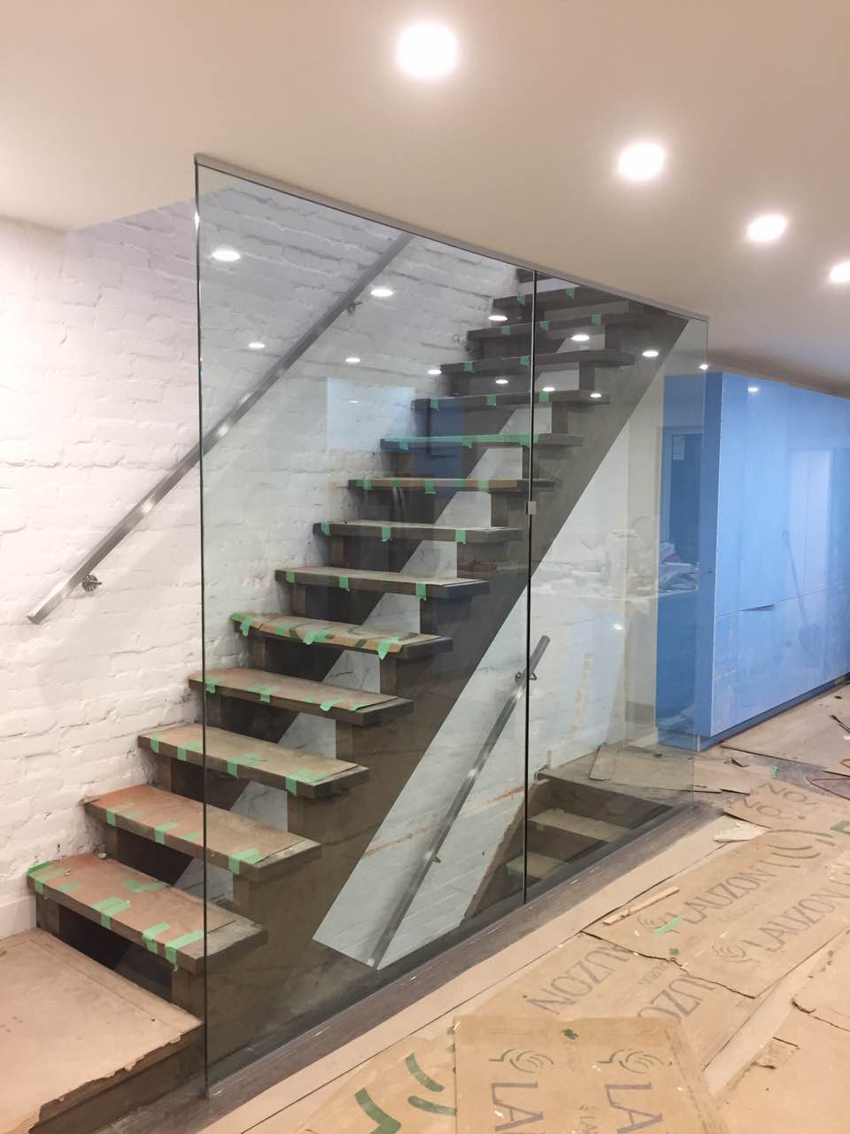 Pacific Glass and Mirror Inc | 10-3447 Kennedy Rd, Scarborough, ON M1V 3S1, Canada | Phone: (647) 349-8989