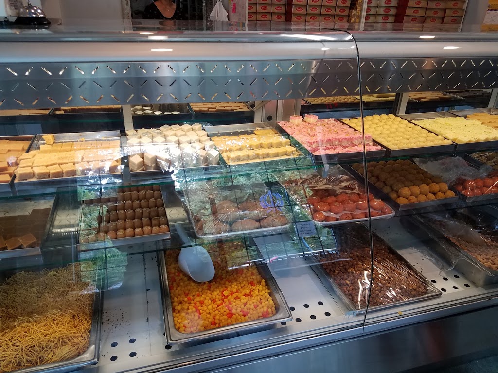 Dhaliwal Sweets & Chaat House | 8430 128 St #4, Surrey, BC V3W 4G3, Canada | Phone: (604) 596-1312