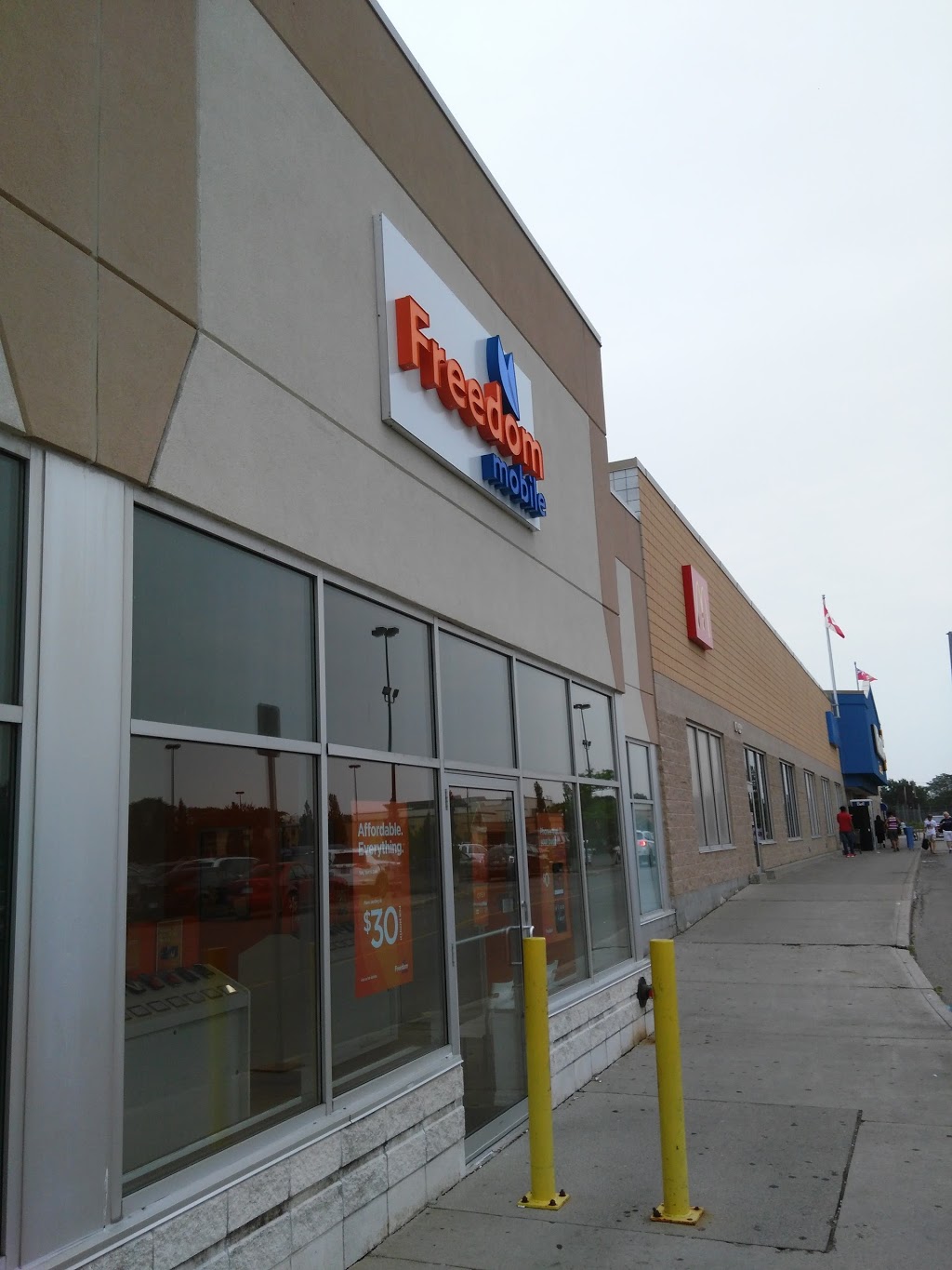 Freedom Mobile | 1925 Dundas St #2, London, ON N5V 1P7, Canada | Phone: (519) 457-9463