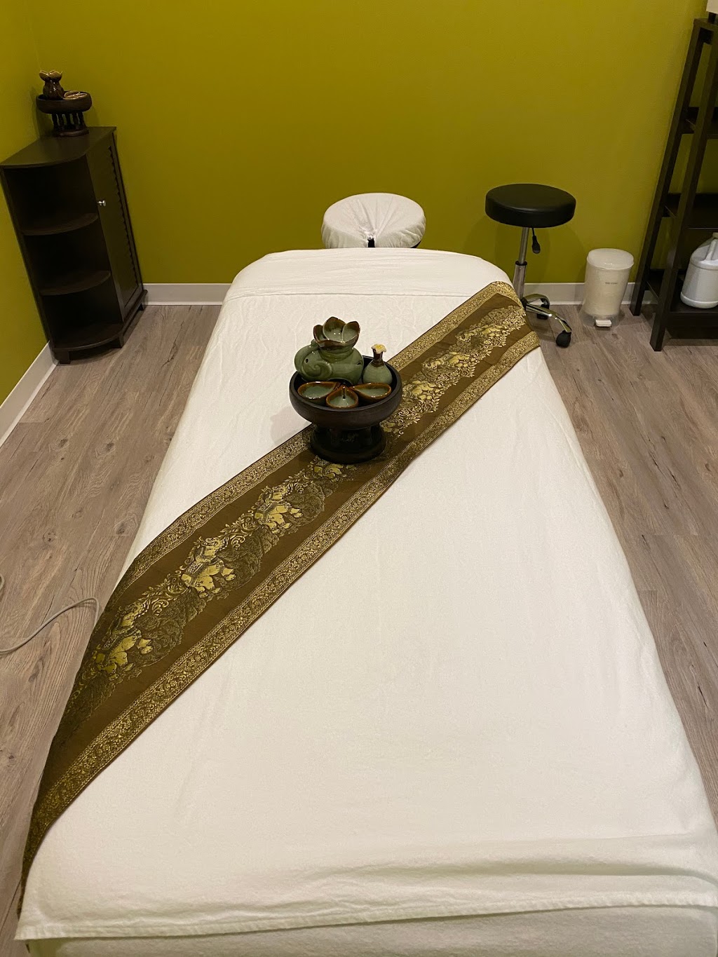 Reuan Namthip Thai Massage and Spa | 960 Yankee Valley Blvd Unit 202, Airdrie, AB T4A 2E4, Canada | Phone: (587) 254-6969