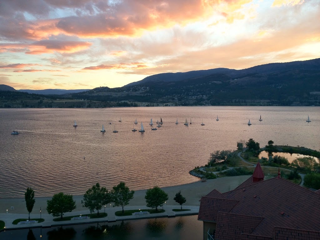 realTopia Vacation Rentals | 654 Cook Rd, Kelowna, BC V1W 3K5, Canada | Phone: (250) 899-0800