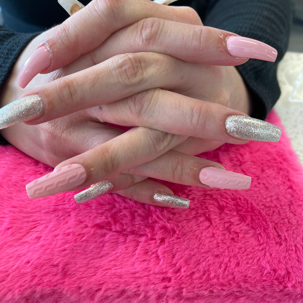 Rosa’s Nail Spa | 27-462 Birchmount Rd, Scarborough, ON M1K 1N8, Canada | Phone: (416) 850-1956