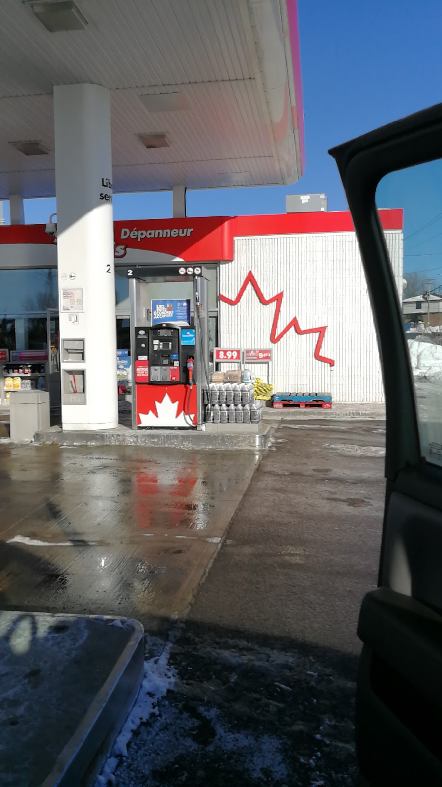 Petro-Canada | 700 Rue Cambronne, Québec, QC G1E 6X1, Canada | Phone: (418) 666-0807