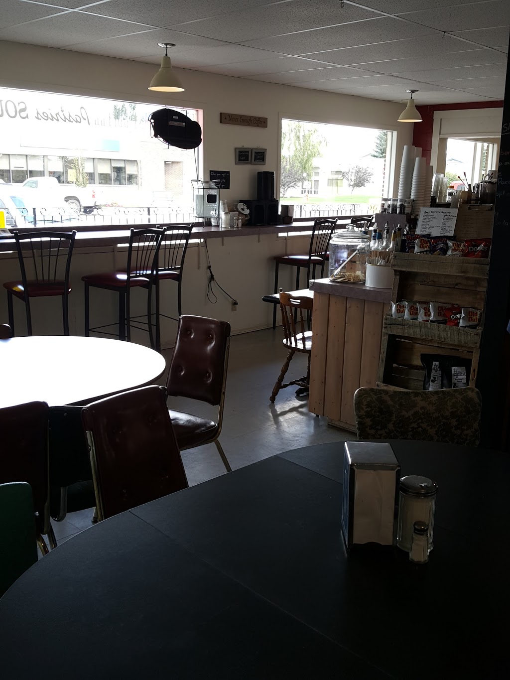 High Seas Coffee Company | 107 Central Ave E, Linden, AB T0M 1J0, Canada | Phone: (403) 546-2007