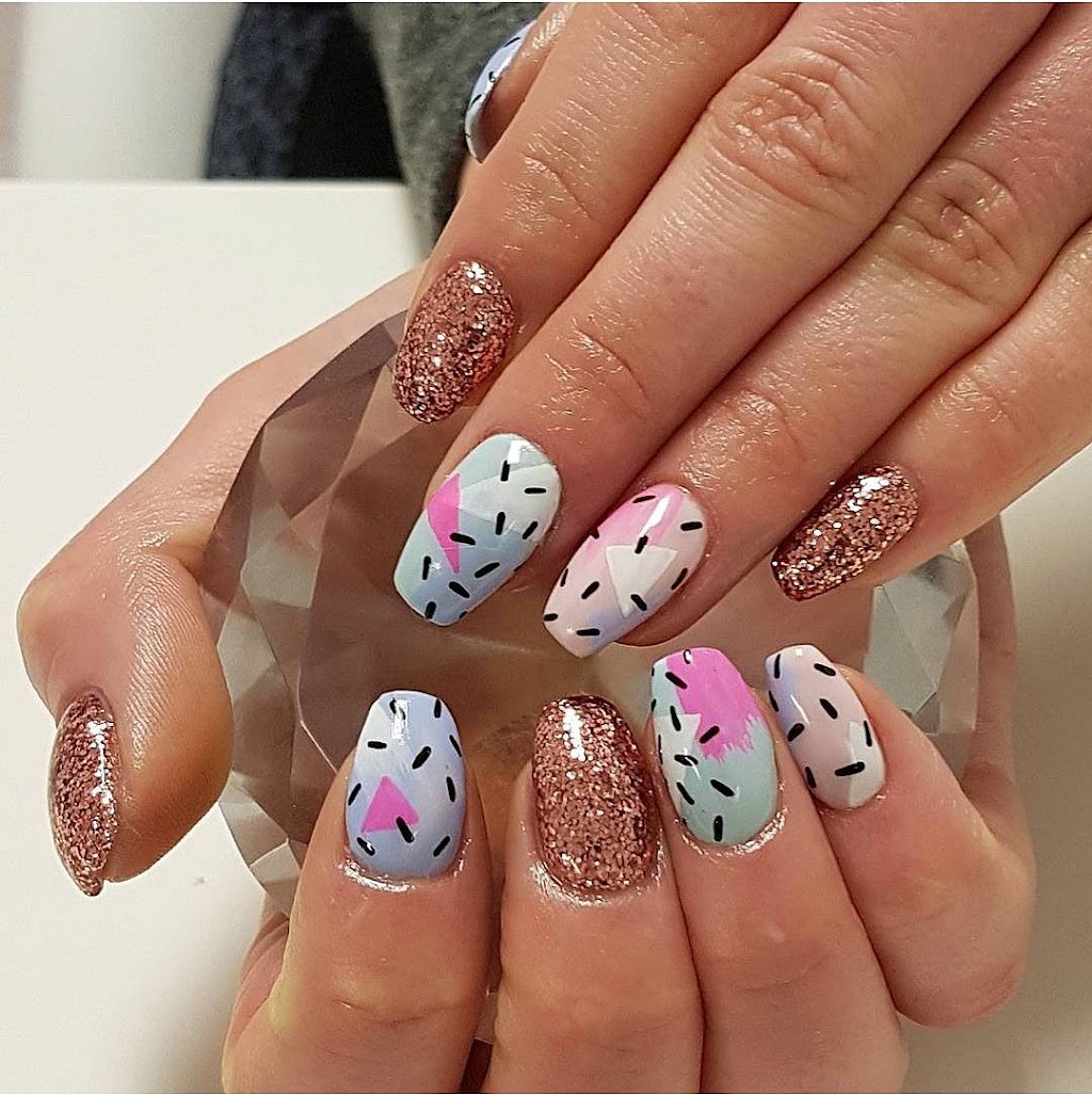 Sweet Points Nail Studio | 263 Rouge Rd, Winnipeg, MB R3K 1J7, Canada | Phone: (204) 960-5882