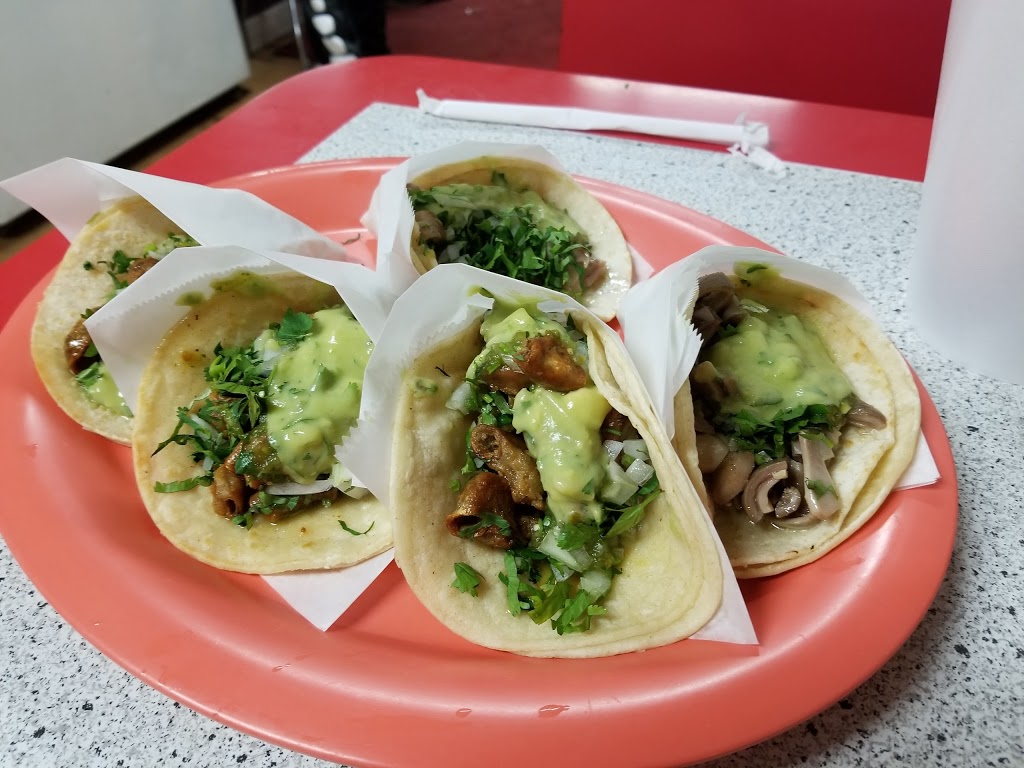 Mucho Burrito Fresh Mexican Grill | 650 Wellington St E #8, Aurora, ON L4G 0K3, Canada | Phone: (905) 503-1401