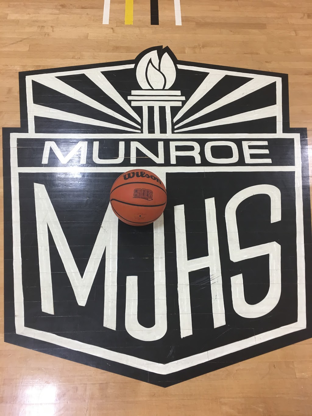 Munroe Junior High School | 405 Munroe Ave, Winnipeg, MB R2K 1H5, Canada | Phone: (204) 661-4451