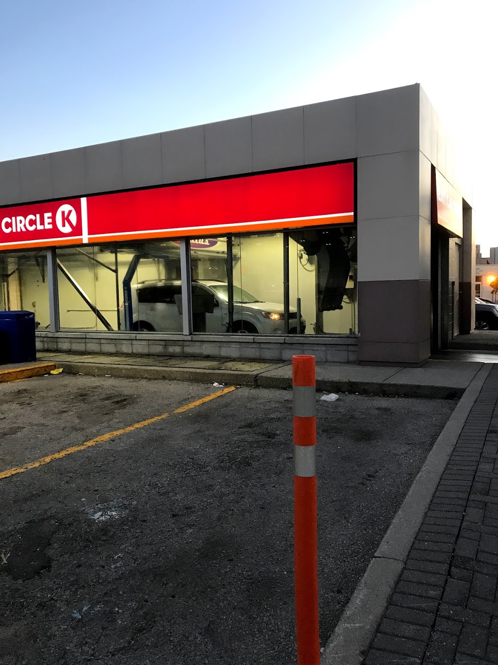 Circle K | 1725 Eglinton Ave E, North York, ON M4A 1J6, Canada | Phone: (416) 292-6592