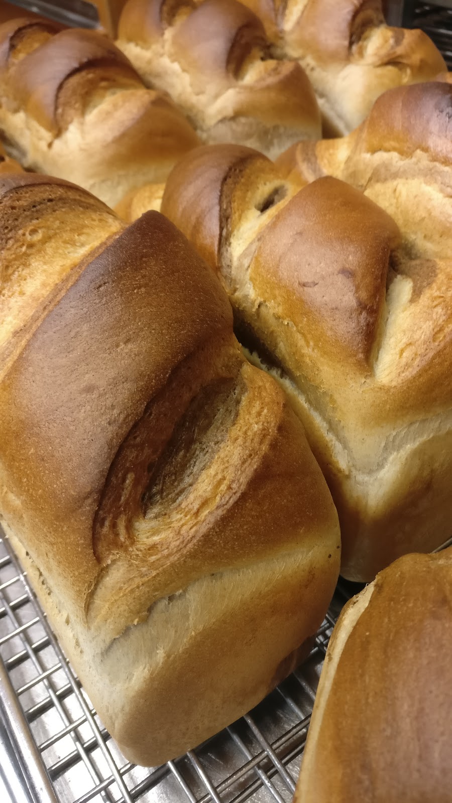 COBS Bread Bakery | 270 The Kingsway #3, Etobicoke, ON M9A 3T7, Canada | Phone: (416) 236-3200