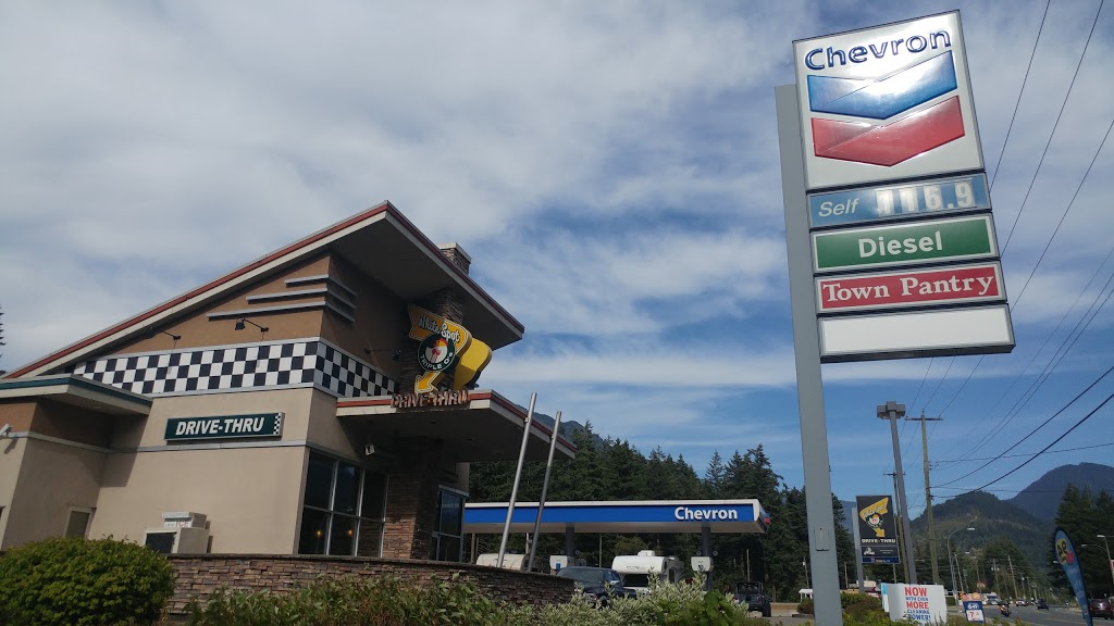 Triple Os Chevron Hope | Old, 587 Hope St, Hope, BC V0X 1L0, Canada | Phone: (604) 860-4287