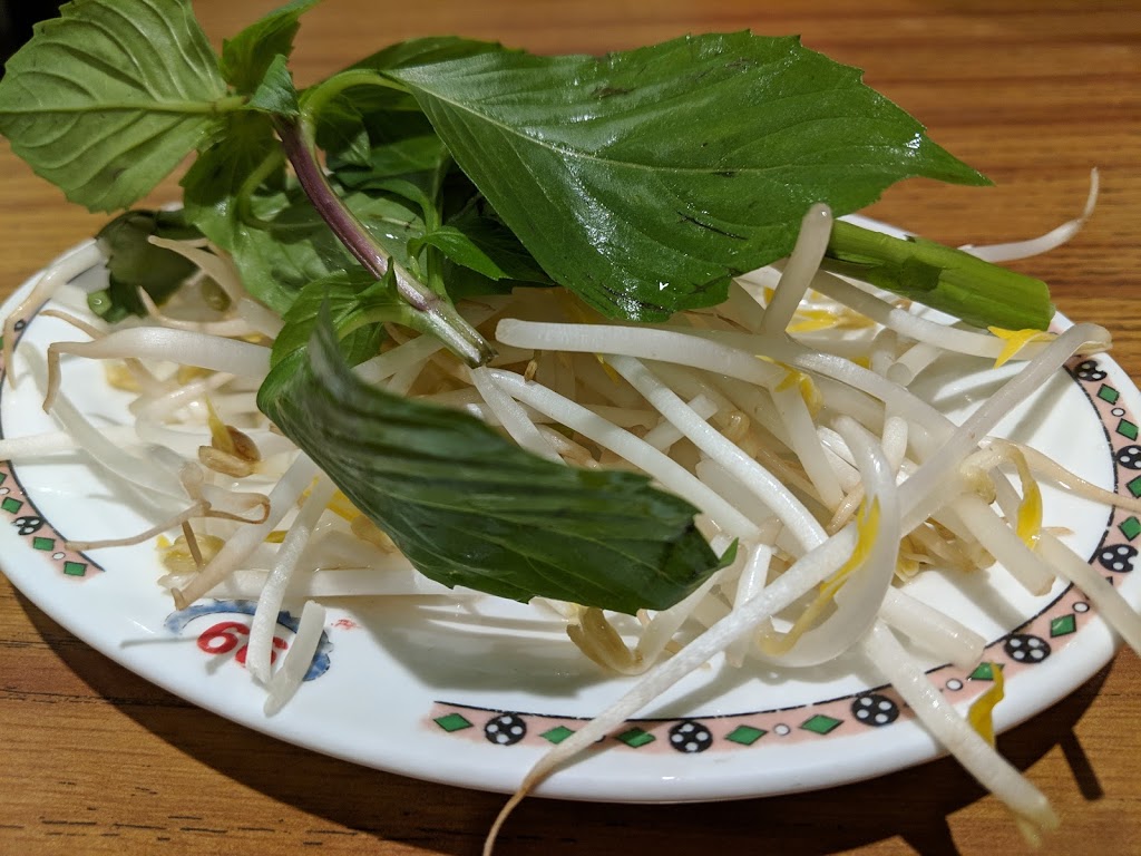 Pho-Com 99 | 3100 Dixie Rd #4, Mississauga, ON L4Y 2A6, Canada | Phone: (905) 949-8899