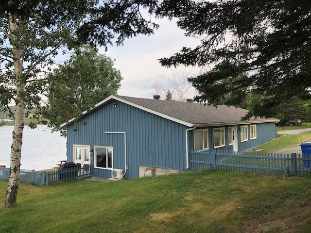Domaine bleu sur le lac Pohenegamook | 1711 Chem. Guérette, Pohénégamook, QC G0L 1J0, Canada | Phone: (418) 564-9828