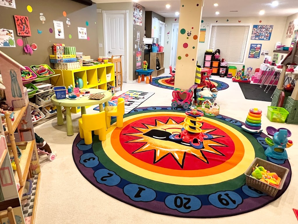 Little Hands and Feet Dayhome | 5 Crestbrook Pl SW, Calgary, AB T3B 0A1, Canada | Phone: (403) 918-3135