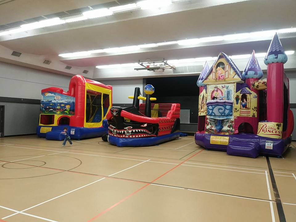 Sylvan Lake Bouncy Castles | 14 Thevenaz Ind. Trail #4, Sylvan Lake, AB T4S 2J5, Canada | Phone: (587) 680-0831