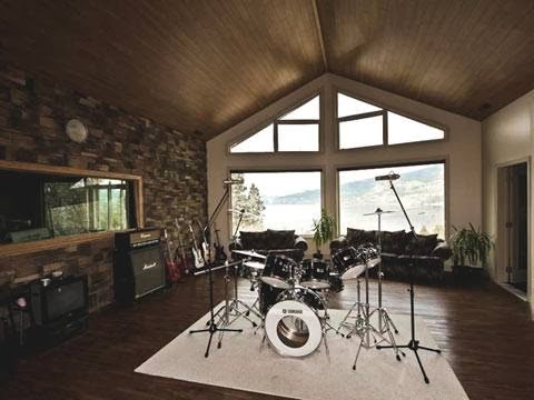 Big Audio Productions | 2092 Bennett Rd, Kelowna, BC V1V 2C1, Canada | Phone: (250) 862-5002