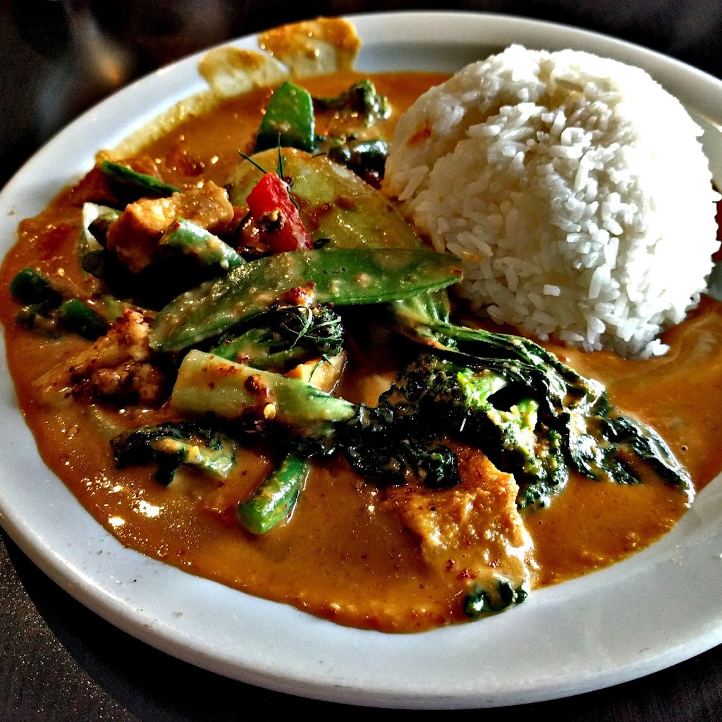 Thai Coconut | 3455 Fairview St, Burlington, ON L7N 2R4, Canada | Phone: (905) 681-8846