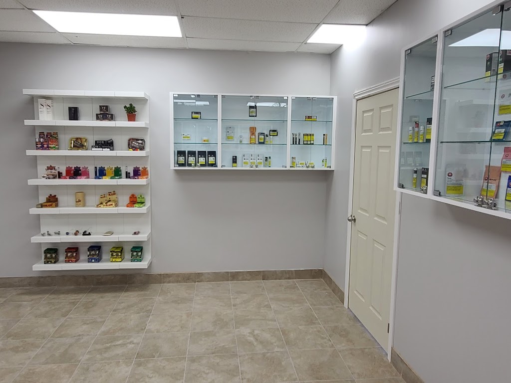 Cannabis Bazaar | 1126 Sydenham Rd, Kingston, ON K7M 3L9, Canada | Phone: (613) 777-6187