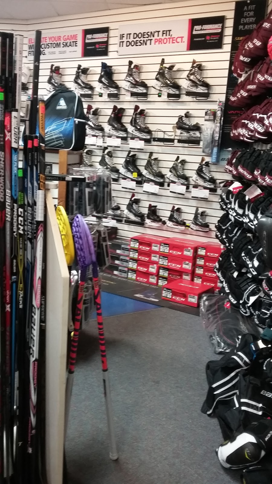 Fontaine Source For Sports | 384 Queen St, Peterborough, ON K9H 3J6, Canada | Phone: (705) 742-0511