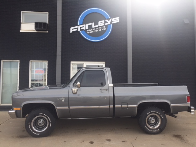 Farleys Truck & Auto Addictions Inc | 14735 119 Ave NW, Edmonton, AB T5L 2N9, Canada | Phone: (780) 488-3883