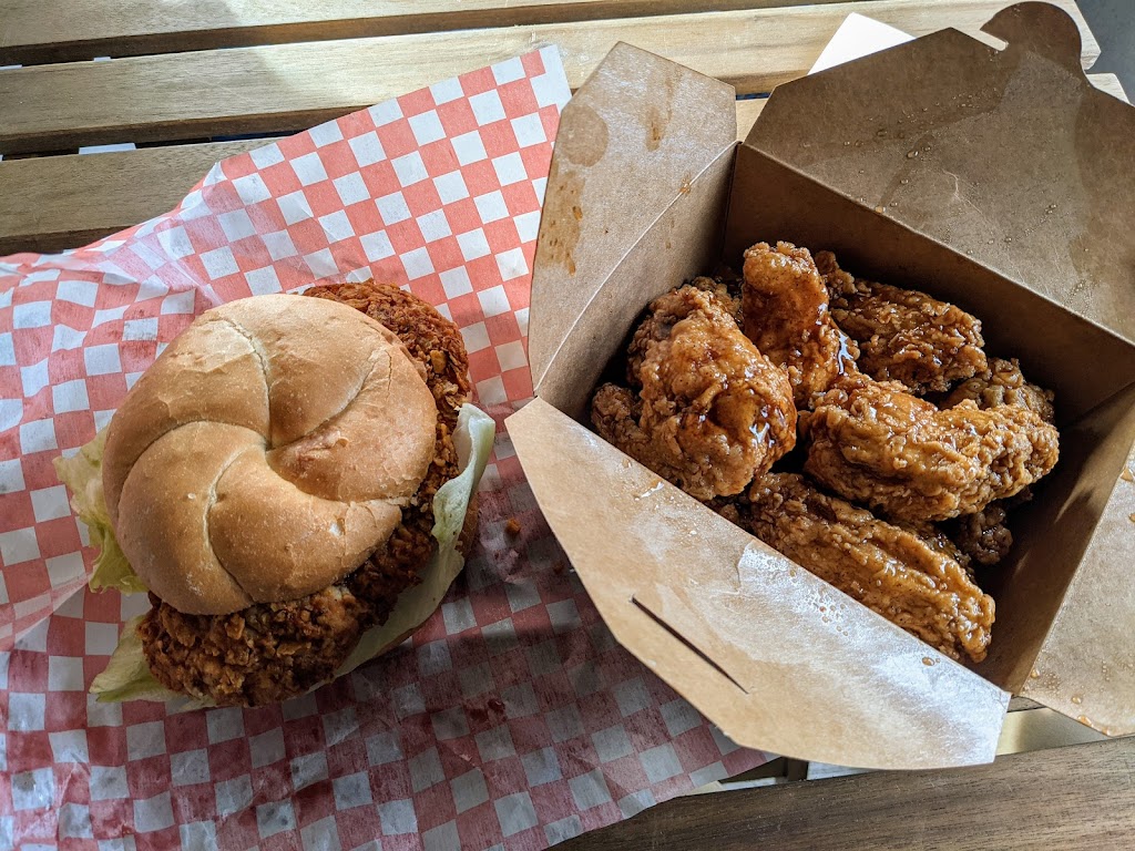 Alberta Wing Shack | 101 Eagle Crescent, Banff, AB T1L 1C3, Canada | Phone: (403) 762-4440