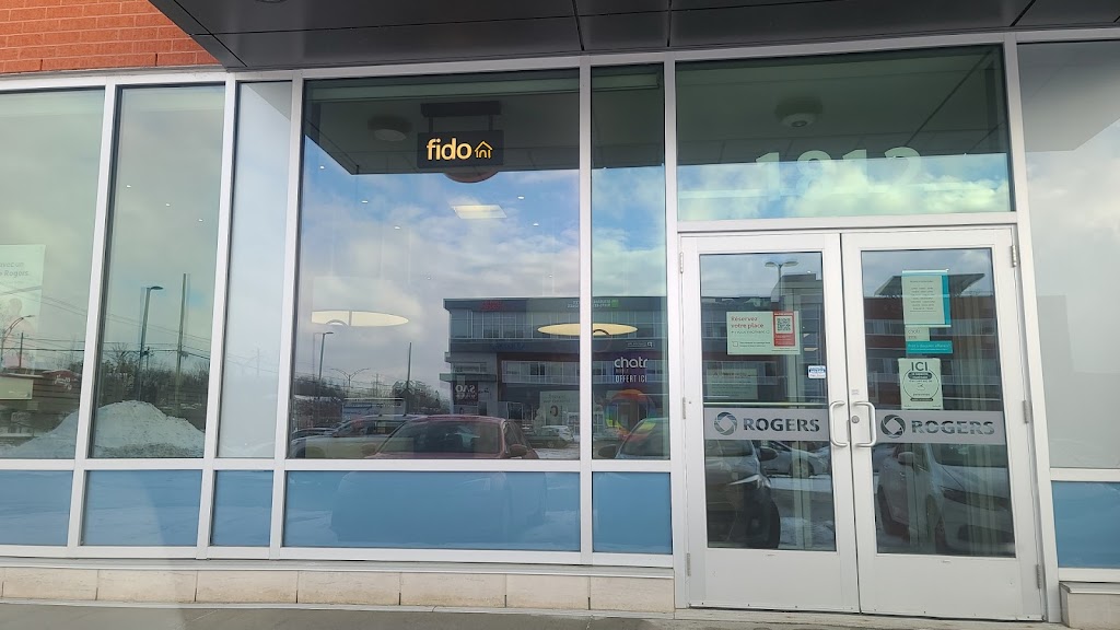 Fido (Available in the Rogers store) | 1435 Rue King O, Sherbrooke, QC J1J 2C1, Canada | Phone: (819) 566-5555
