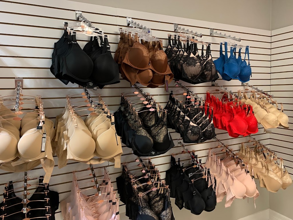 Bra Fitters | 2880 King St E, Kitchener, ON N2A 1A7, Canada | Phone: (519) 954-0420