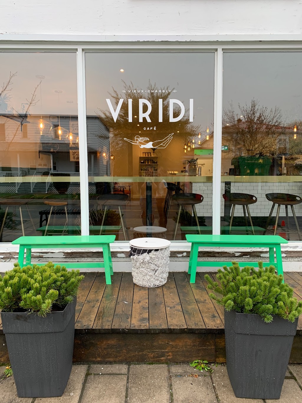 Viridi Café | 2410 Avenue Bourgogne, Chambly, QC J3L 2A6, Canada | Phone: (514) 394-1044