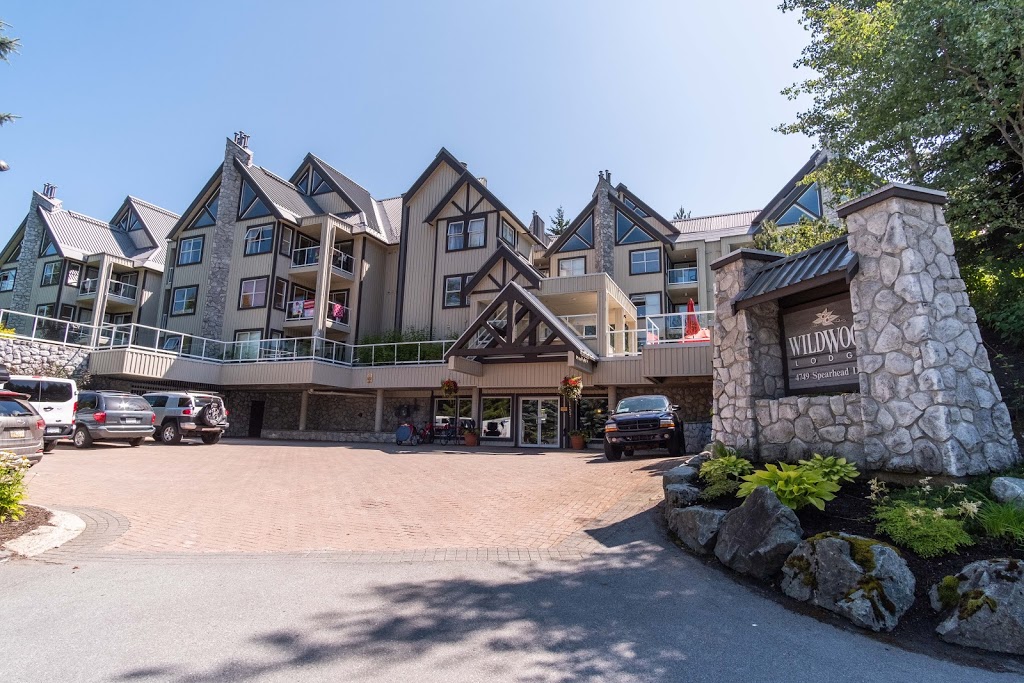 Wildwood Lodge On Blackcomb | 4749 Spearhead Dr, Whistler, BC V0N 1B4, Canada | Phone: (604) 932-3252