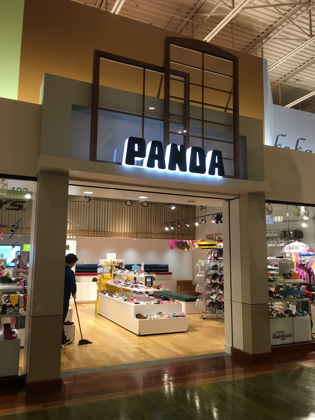 Panda Shoes | 1 Bass Pro Mills Dr, Concord, ON L4K 5W4, Canada | Phone: (905) 760-1119