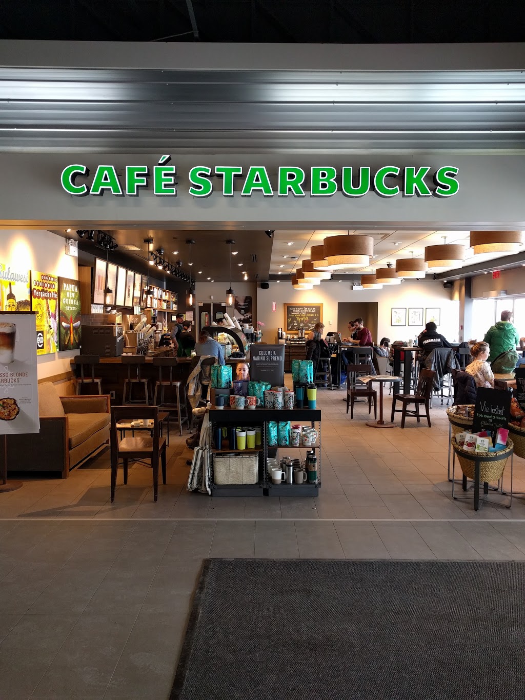 Starbucks | Centre Commercial Innovation, 2360 Ch Ste-Foy g025, Québec, QC G1V 4H2, Canada | Phone: (418) 650-9086