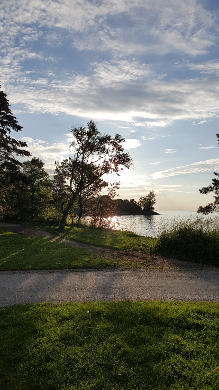 Ashbridges Bay Park | 1561 Lake Shore Blvd E, Toronto, ON M4L 3W6, Canada | Phone: (416) 392-2489