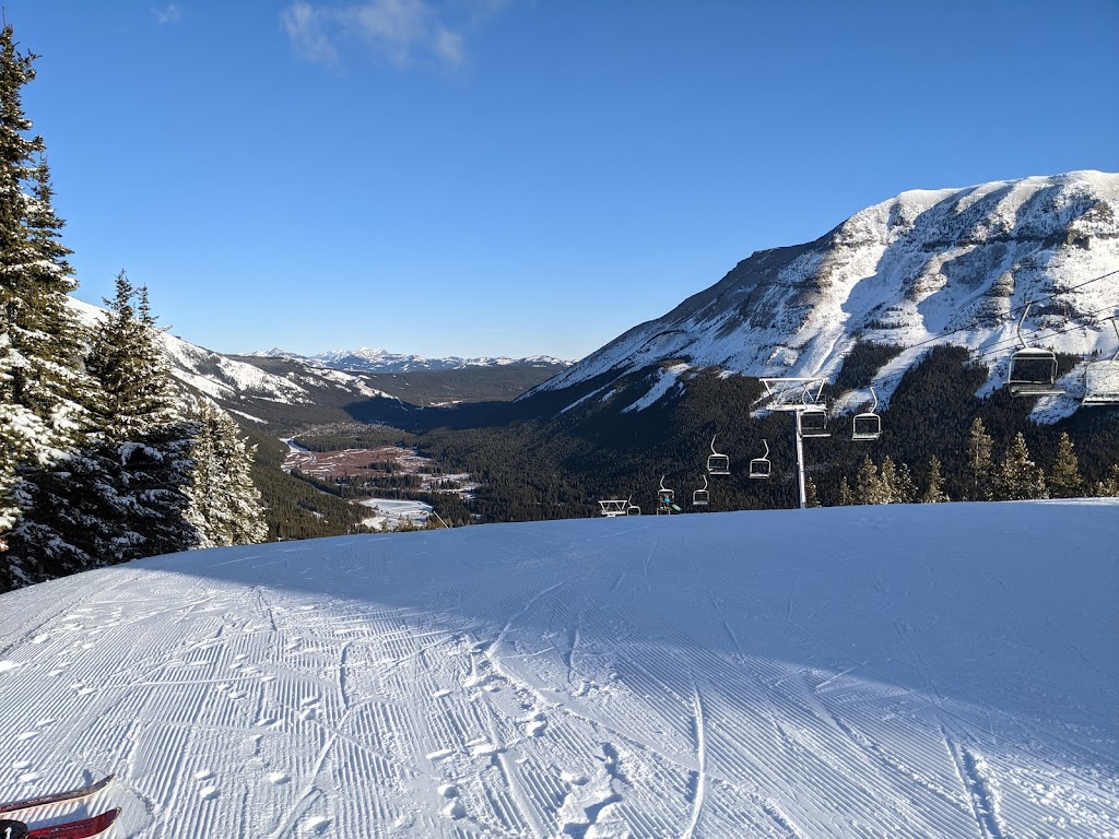 Castle Mountain Resort | HWY-774, Pincher Creek No. 9, AB T0K 1W0, Canada | Phone: (403) 627-5101