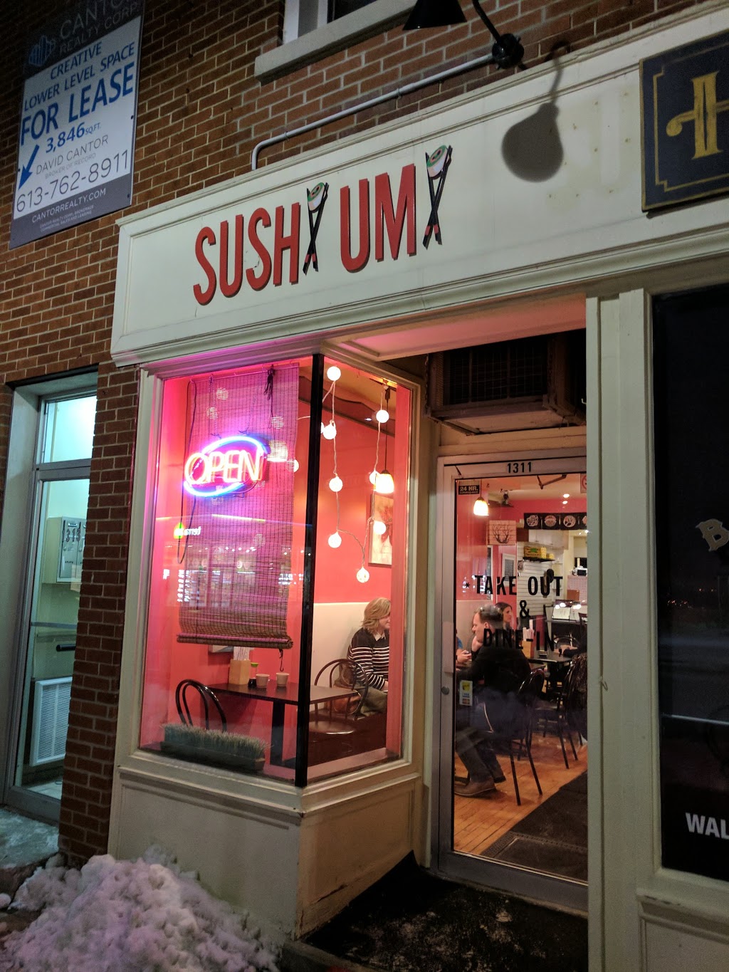 Sushi Umi | 1311 Wellington St W, Ottawa, ON K1Y 3A8, Canada | Phone: (613) 724-2488