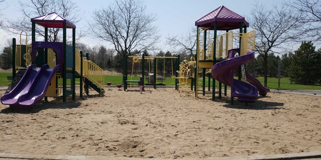 Golden Meadow Park | 139 Hurst Dr, Barrie, ON L4N 8K2, Canada | Phone: (705) 739-4255