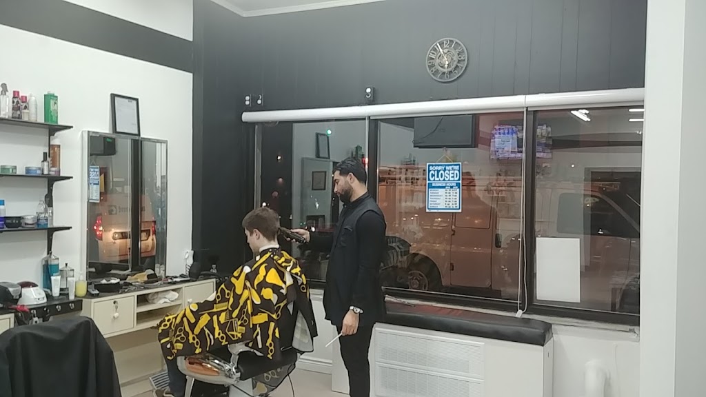 Rivo’s Barbershop | 695 Mt Pleasant Rd, Toronto, ON M4S 2N4, Canada | Phone: (416) 487-7031