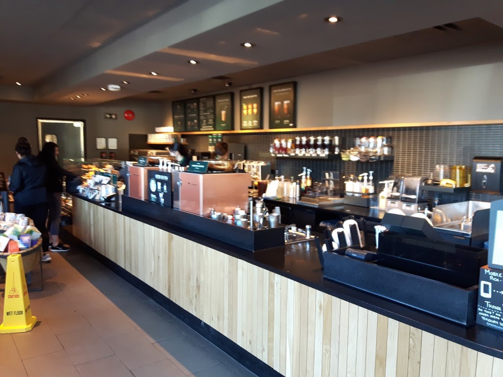 Starbucks | 4077 Shelbourne St, Victoria, BC V8N 5Y1, Canada | Phone: (250) 477-3134