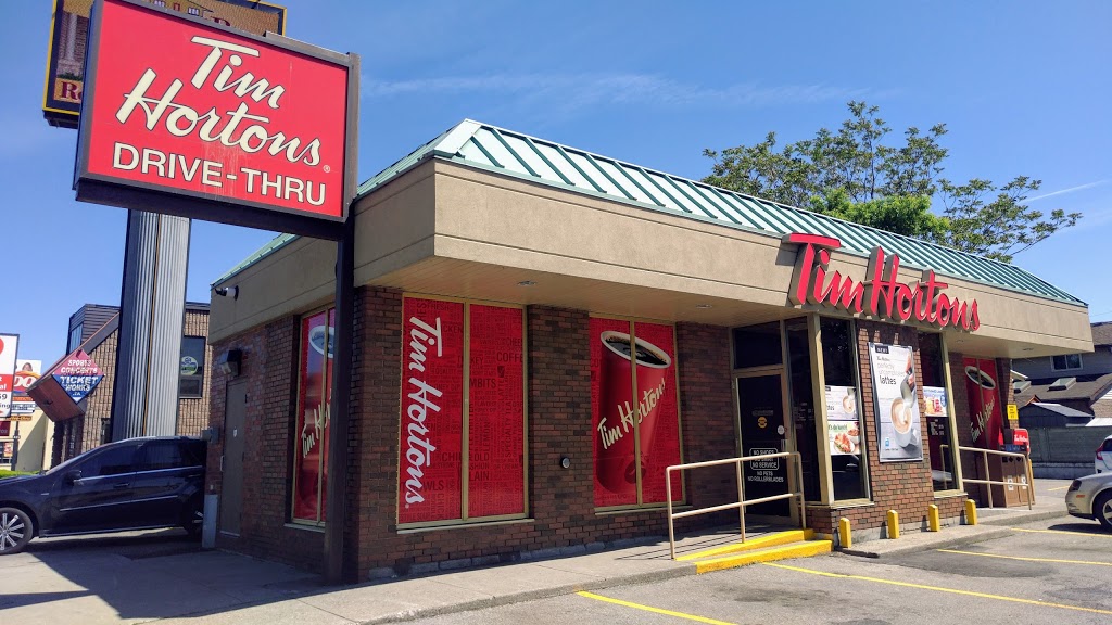 Tim Hortons | 443 Main St W, Hamilton, ON L8P 1K5, Canada | Phone: (905) 528-7337