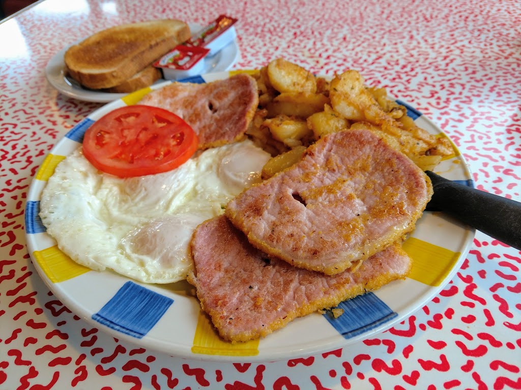 Wimpys Diner | 416 Davis Dr, Newmarket, ON L3Y 2N9, Canada | Phone: (905) 853-5222