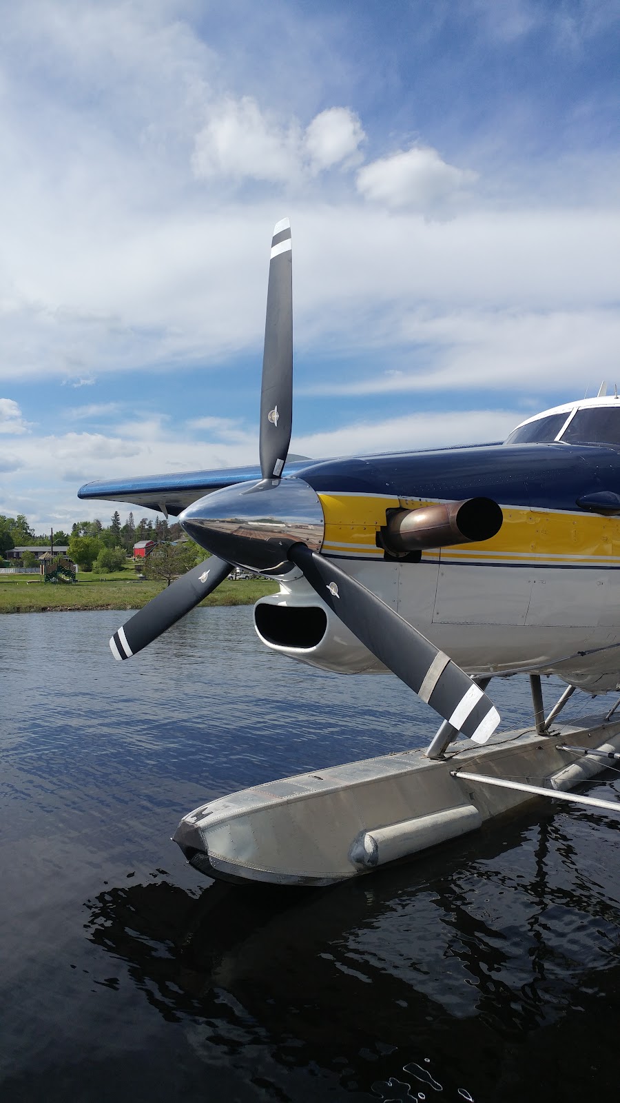 Blue Water Aviation | 1 Read Ave, Bissett, MB R0E 0J0, Canada | Phone: (204) 277-5536