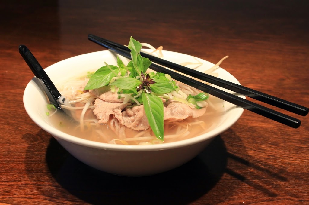 Pho VP | 351 Jane St, Toronto, ON M6S 3Z3, Canada | Phone: (416) 792-4542